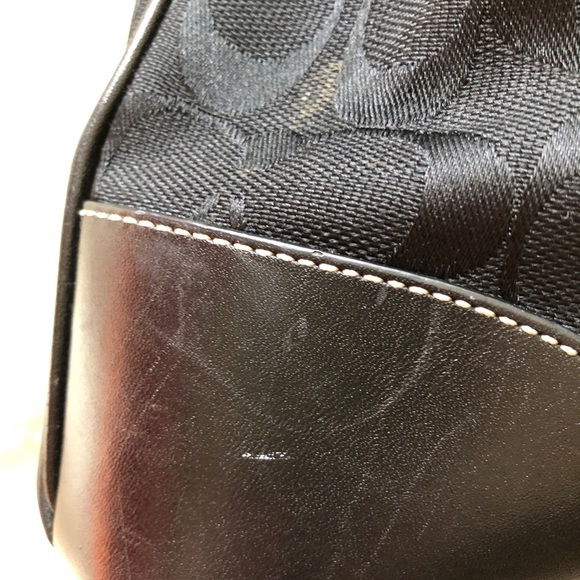 Coach Vintage Black Canvas/Leather Shoulder Bag - Picture 5 of 8